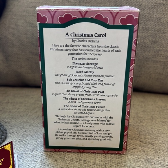 A Christmas Carol Ebenezer Scrooge - Picture 5 of 6